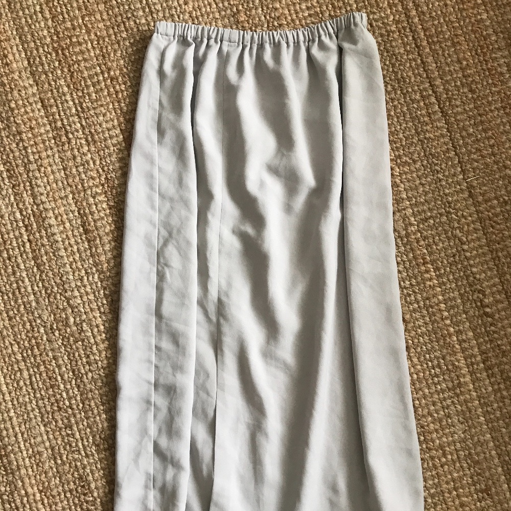 Grey Oak + Fort skirt